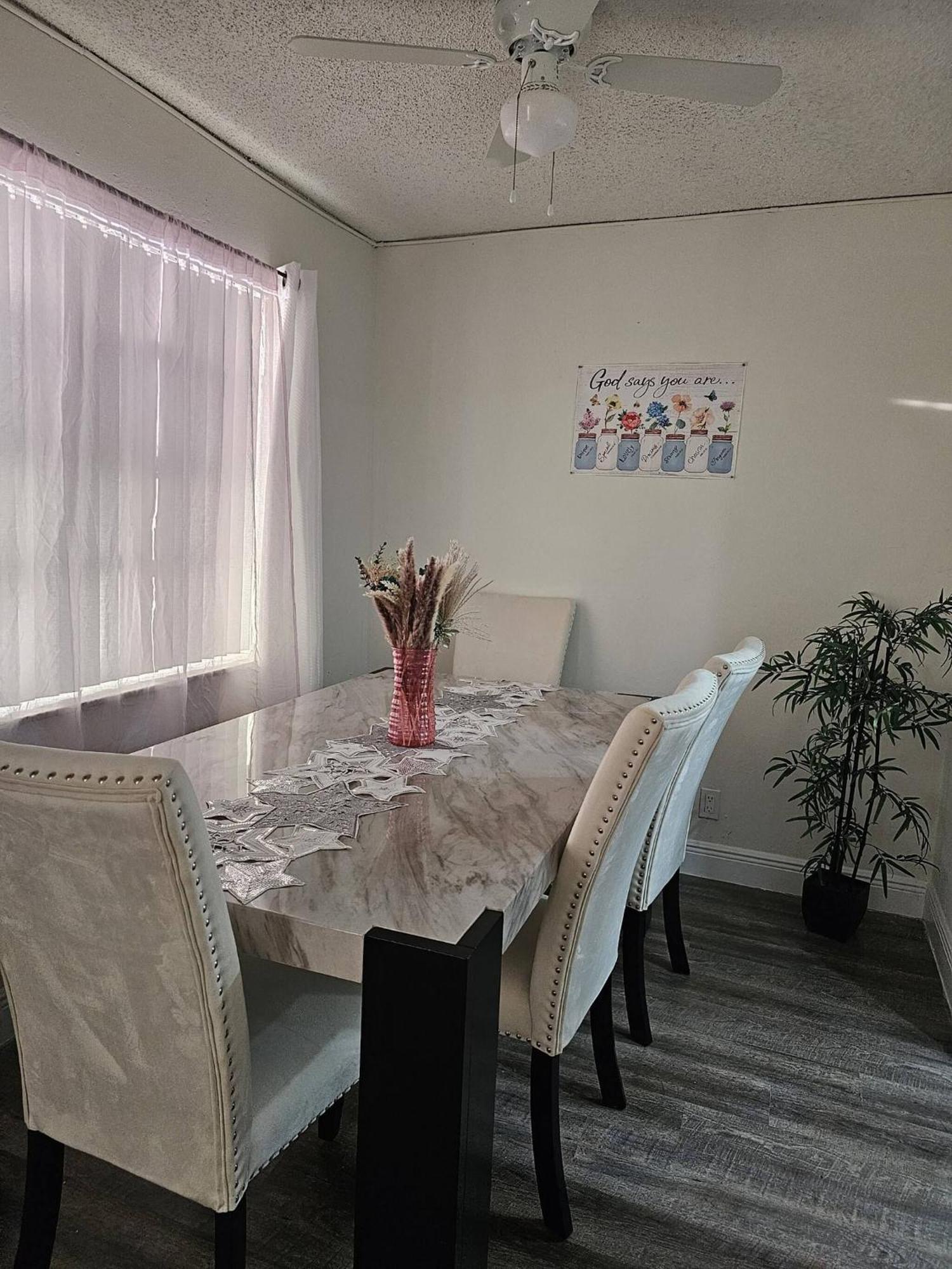 Room In Apartment - The Sample Rd Retreats Pompano Beach Bagian luar foto